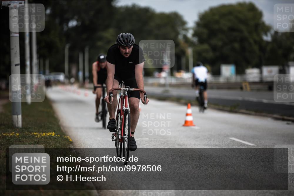 16.08.2026 - KN Förde Triathlon 2026 H.Heesch http://msf.ph/oto/9978506 16.08.2026 11:32:16 Radfahren 342, 364, 393, 394 meine-sportfotos.de
