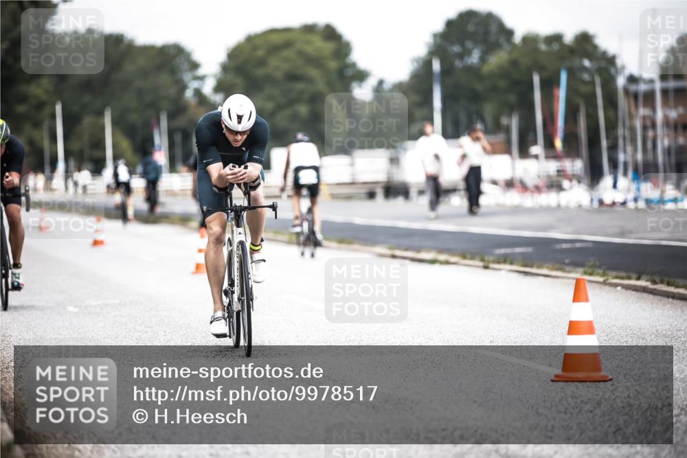 16.08.2026 - KN Förde Triathlon 2026 H.Heesch http://msf.ph/oto/9978517 16.08.2026 11:25:53 Radfahren 313, 319, 356, 398 meine-sportfotos.de