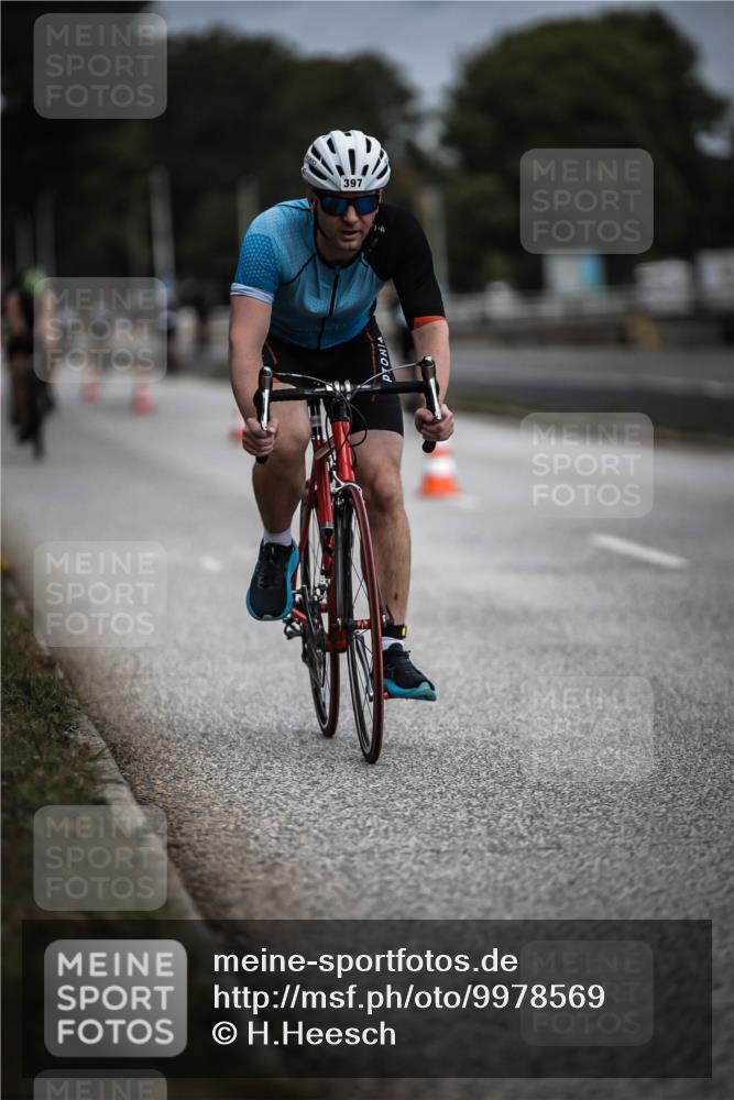 16.08.2026 - KN Förde Triathlon 2026 H.Heesch http://msf.ph/oto/9978569 16.08.2026 11:32:37 Radfahren 341, 372, 397 meine-sportfotos.de