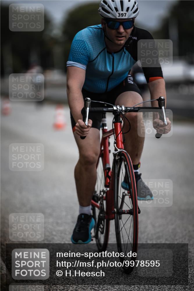 16.08.2026 - KN Förde Triathlon 2026 H.Heesch http://msf.ph/oto/9978595 16.08.2026 11:32:38 Radfahren 341, 372, 397 meine-sportfotos.de