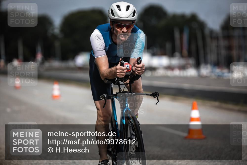 16.08.2026 - KN Förde Triathlon 2026 H.Heesch http://msf.ph/oto/9978612 16.08.2026 11:26:18 Radfahren 339, 350, 381, 404, 422 meine-sportfotos.de