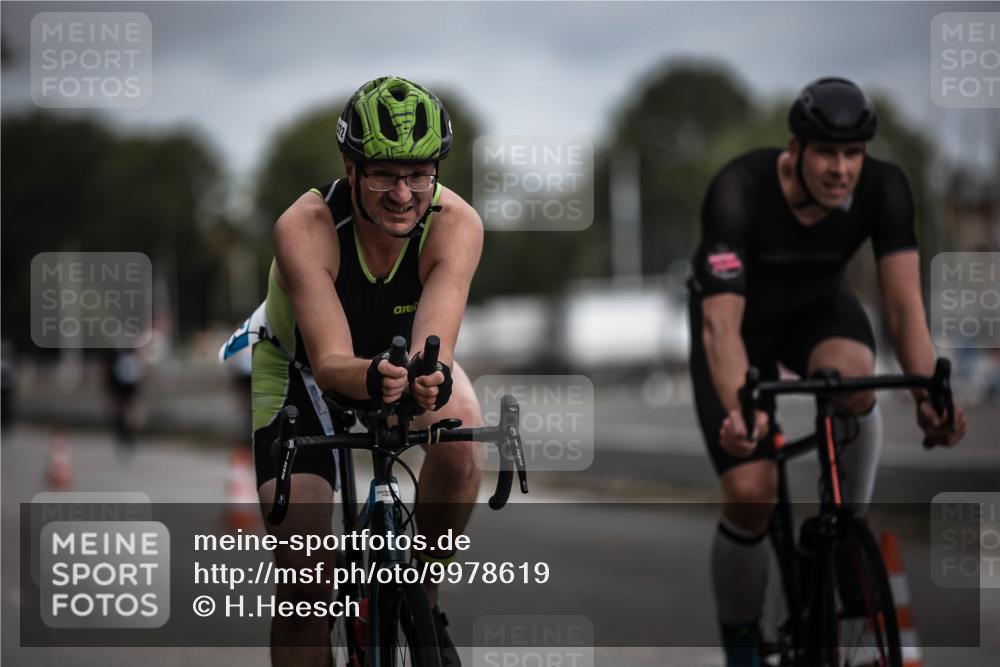 16.08.2026 - KN Förde Triathlon 2026 H.Heesch http://msf.ph/oto/9978619 16.08.2026 11:32:41 Radfahren 315, 341, 372, 392, 397 meine-sportfotos.de