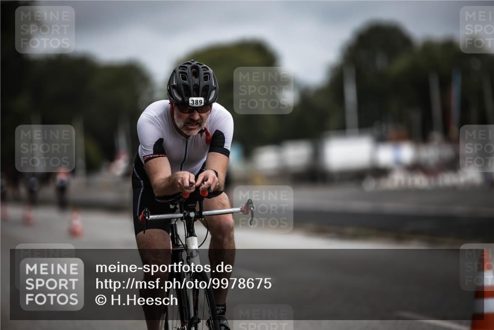 16.08.2026 - KN Förde Triathlon 2026 H.Heesch http://msf.ph/oto/9978675 16.08.2026 11:32:46 Radfahren 315, 389, 392 meine-sportfotos.de