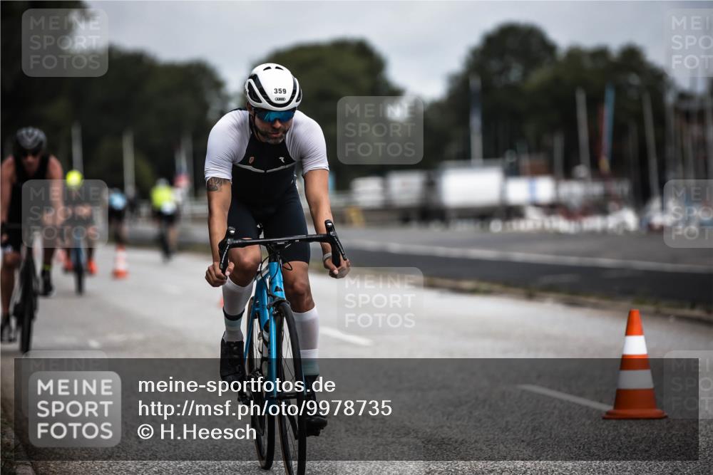 16.08.2026 - KN Förde Triathlon 2026 H.Heesch http://msf.ph/oto/9978735 16.08.2026 11:26:57 Radfahren 343, 359, 361, 383, 412, 804 meine-sportfotos.de