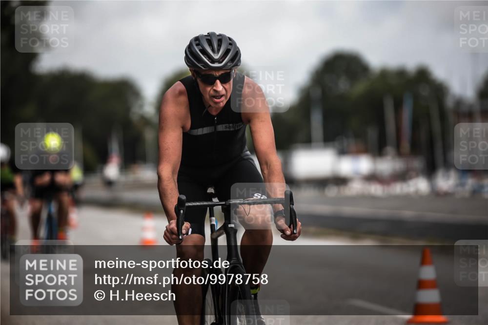 16.08.2026 - KN Förde Triathlon 2026 H.Heesch http://msf.ph/oto/9978758 16.08.2026 11:26:58 Radfahren 343, 359, 361, 383, 412, 804 meine-sportfotos.de