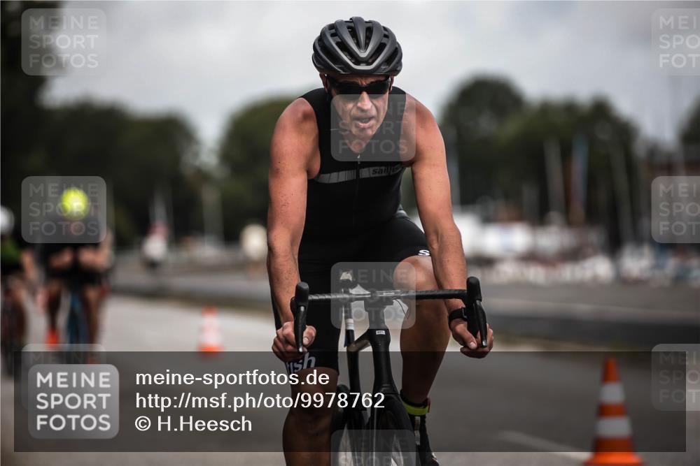 16.08.2026 - KN Förde Triathlon 2026 H.Heesch http://msf.ph/oto/9978762 16.08.2026 11:26:58 Radfahren 343, 359, 361, 383, 412, 804 meine-sportfotos.de