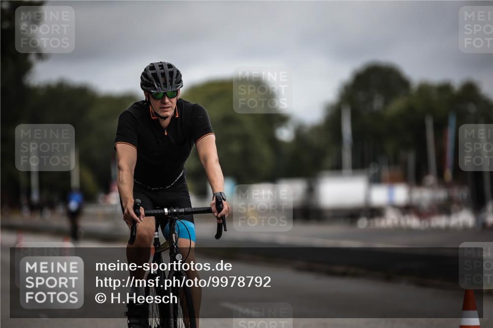 16.08.2026 - KN Förde Triathlon 2026 H.Heesch http://msf.ph/oto/9978792 16.08.2026 11:32:59 Radfahren 368, 399, 430 meine-sportfotos.de