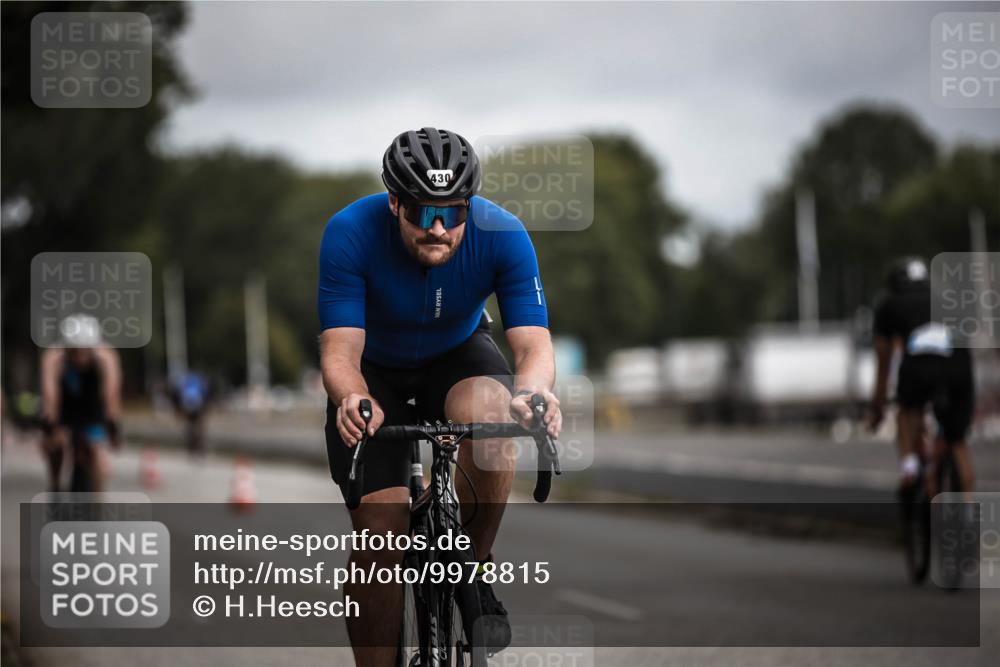 16.08.2026 - KN Förde Triathlon 2026 H.Heesch http://msf.ph/oto/9978815 16.08.2026 11:33:01 Radfahren 368, 369, 430 meine-sportfotos.de