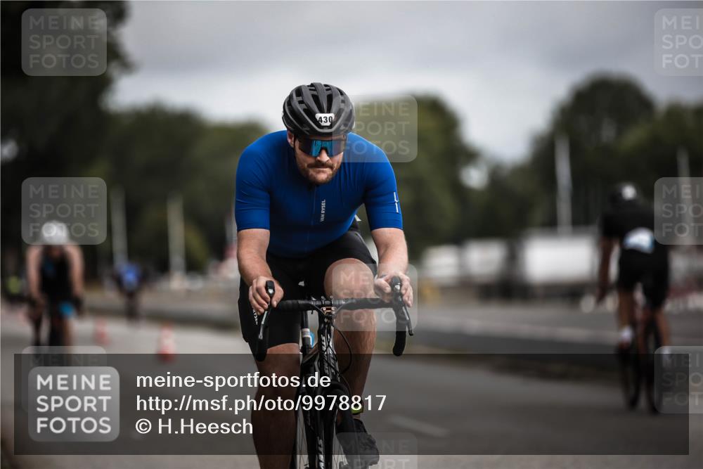 16.08.2026 - KN Förde Triathlon 2026 H.Heesch http://msf.ph/oto/9978817 16.08.2026 11:33:01 Radfahren 368, 369, 430 meine-sportfotos.de