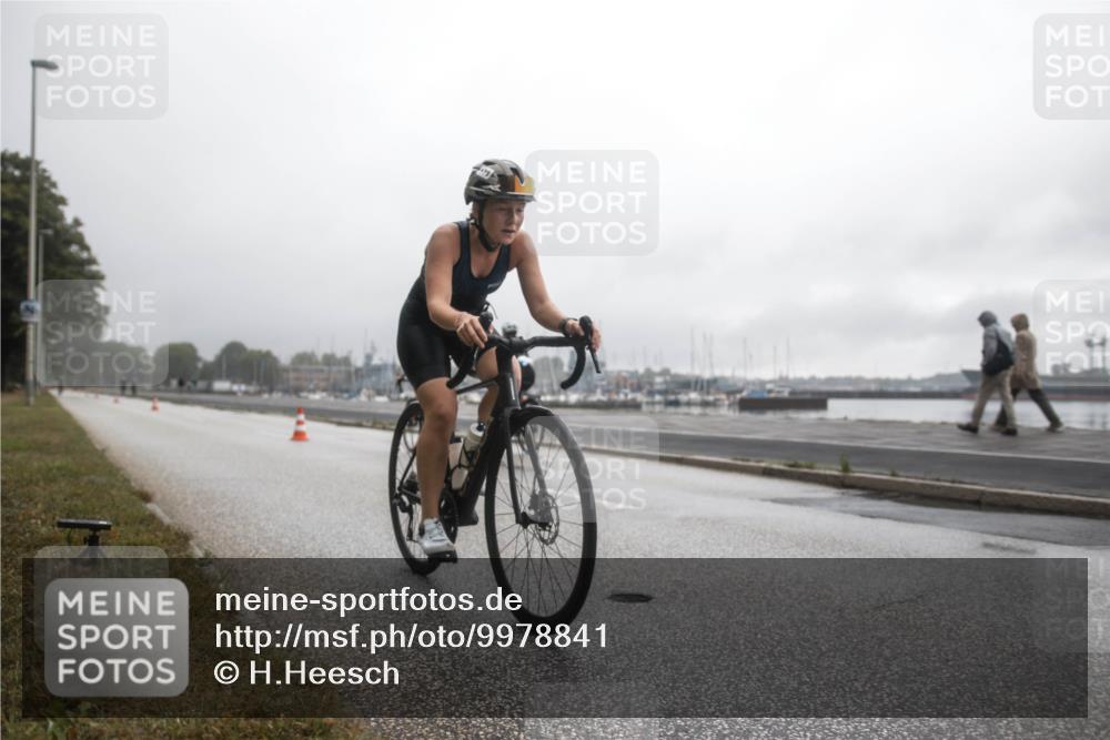 16.08.2026 - KN Förde Triathlon 2026 H.Heesch http://msf.ph/oto/9978841 16.08.2026 10:04:51 Radfahren 128, 132 meine-sportfotos.de