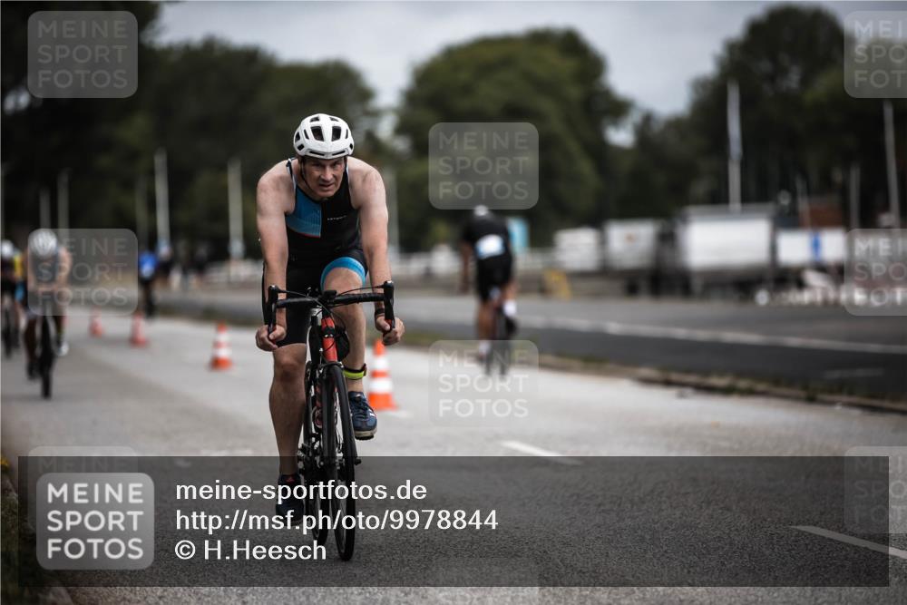 16.08.2026 - KN Förde Triathlon 2026 H.Heesch http://msf.ph/oto/9978844 16.08.2026 11:33:03 Radfahren 368, 369, 386, 430 meine-sportfotos.de