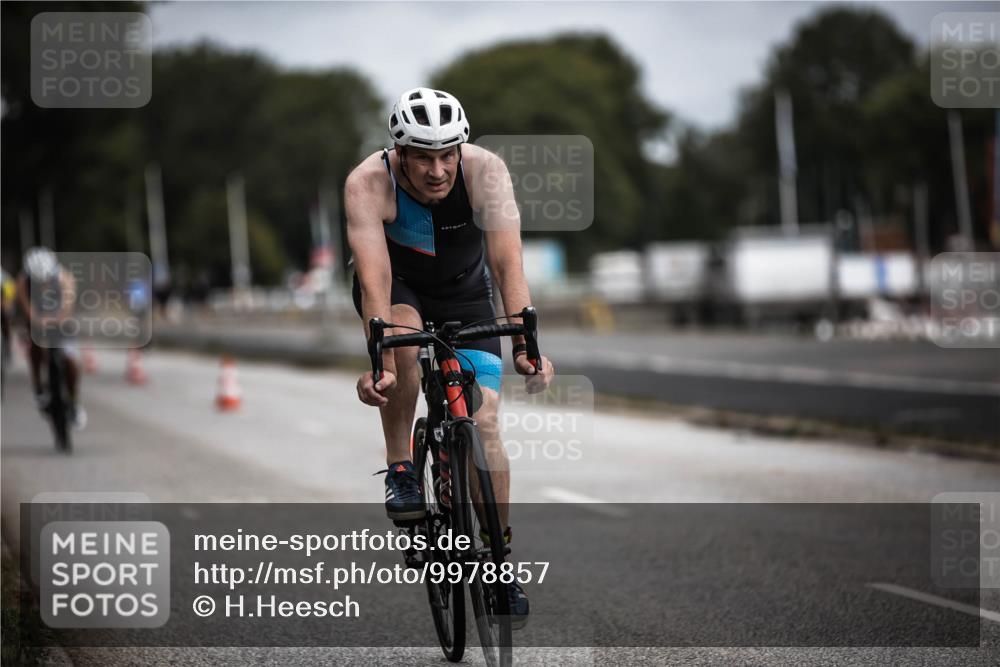 16.08.2026 - KN Förde Triathlon 2026 H.Heesch http://msf.ph/oto/9978857 16.08.2026 11:33:03 Radfahren 368, 369, 386, 430 meine-sportfotos.de