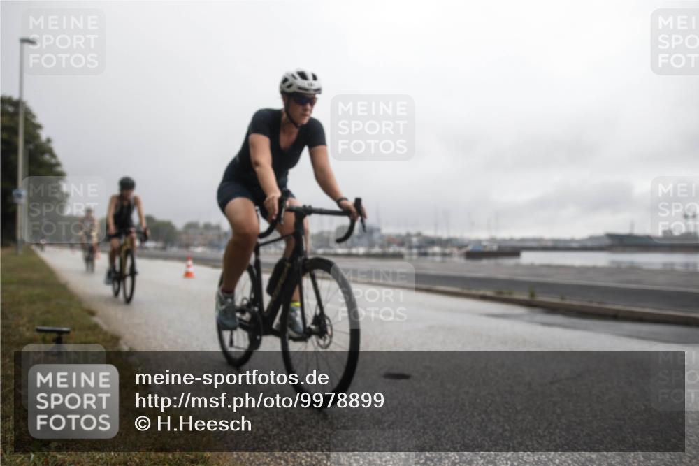 16.08.2026 - KN Förde Triathlon 2026 H.Heesch http://msf.ph/oto/9978899 16.08.2026 10:05:45 Radfahren 233, 234, 247 meine-sportfotos.de