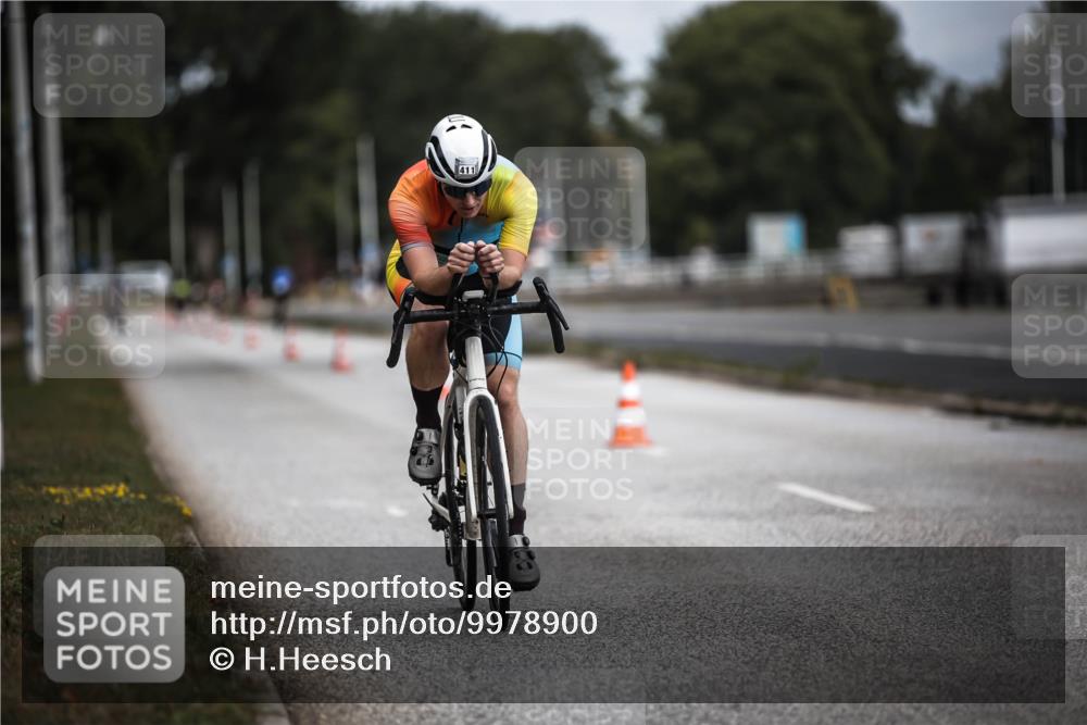 16.08.2026 - KN Förde Triathlon 2026 H.Heesch http://msf.ph/oto/9978900 16.08.2026 11:33:08 Radfahren 369, 386, 411 meine-sportfotos.de