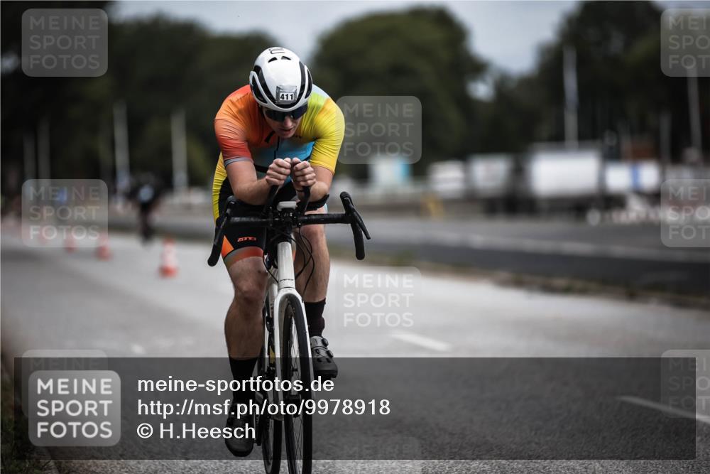 16.08.2026 - KN Förde Triathlon 2026 H.Heesch http://msf.ph/oto/9978918 16.08.2026 11:33:08 Radfahren 369, 386, 411 meine-sportfotos.de