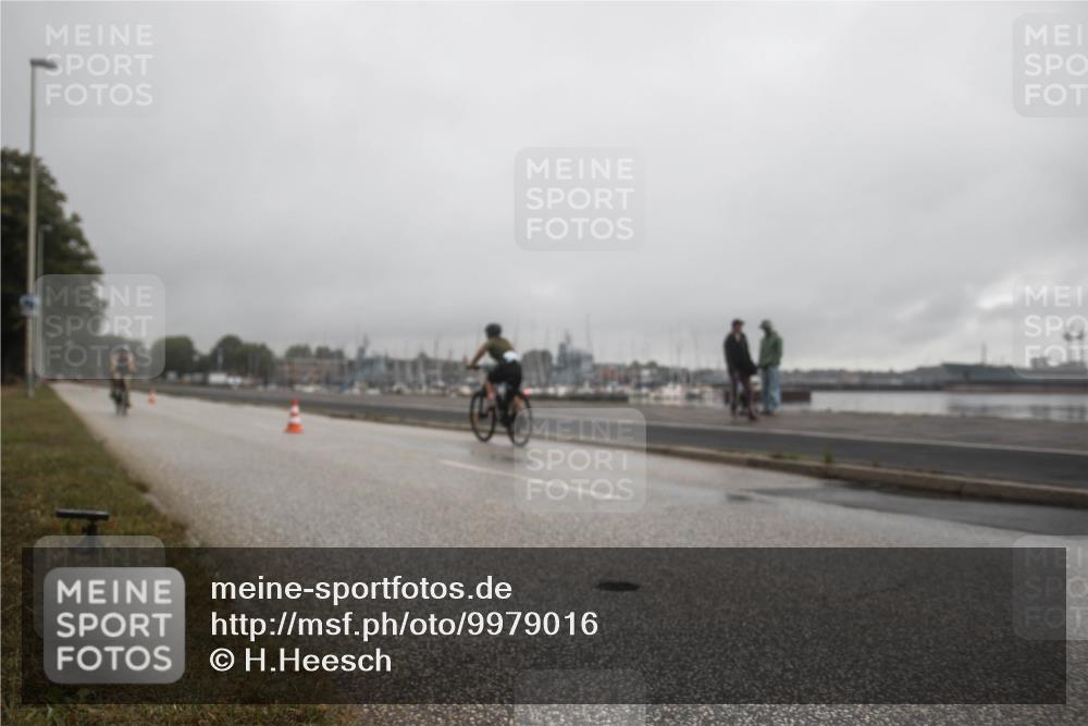 16.08.2026 - KN Förde Triathlon 2026 H.Heesch http://msf.ph/oto/9979016 16.08.2026 10:07:40 Radfahren 134, 223, 254 meine-sportfotos.de