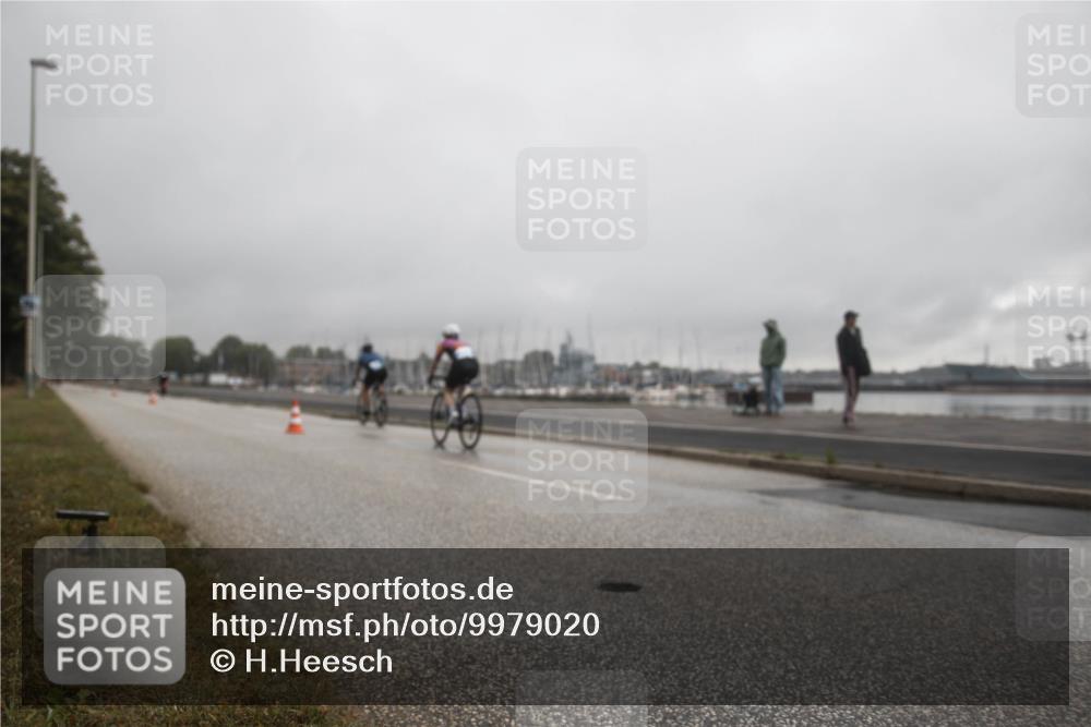 16.08.2026 - KN Förde Triathlon 2026 H.Heesch http://msf.ph/oto/9979020 16.08.2026 10:07:46 Radfahren 223, 258 meine-sportfotos.de