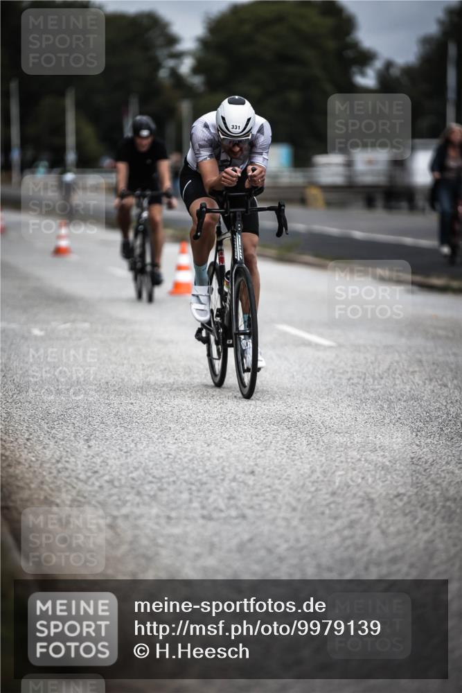 16.08.2026 - KN Förde Triathlon 2026 H.Heesch http://msf.ph/oto/9979139 16.08.2026 11:34:17 Radfahren 359, 361, 395, 422, 424, 804 meine-sportfotos.de