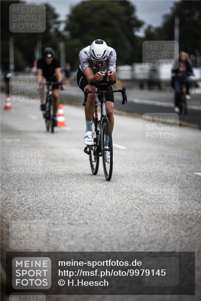 16.08.2026 - KN Förde Triathlon 2026 H.Heesch http://msf.ph/oto/9979145 16.08.2026 11:34:17 Radfahren 359, 361, 395, 422, 424, 804 meine-sportfotos.de