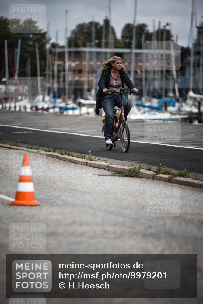16.08.2026 - KN Förde Triathlon 2026 H.Heesch http://msf.ph/oto/9979201 16.08.2026 11:34:21 Radfahren 398, 422, 424 meine-sportfotos.de