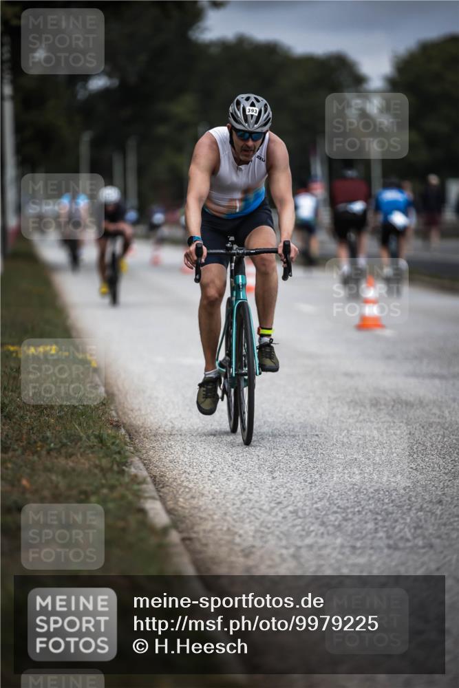16.08.2026 - KN Förde Triathlon 2026 H.Heesch http://msf.ph/oto/9979225 16.08.2026 11:34:40 Radfahren 343, 393, 400 meine-sportfotos.de
