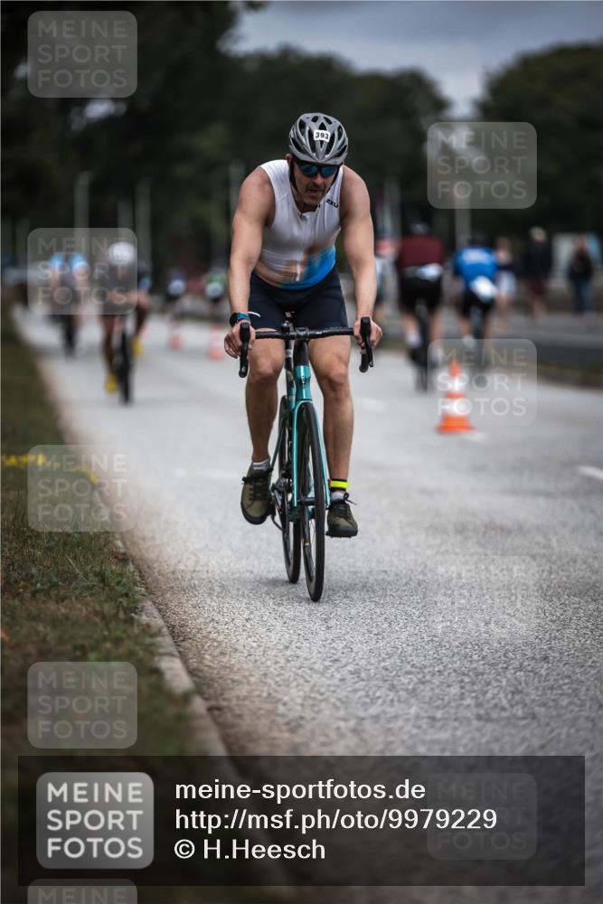 16.08.2026 - KN Förde Triathlon 2026 H.Heesch http://msf.ph/oto/9979229 16.08.2026 11:34:40 Radfahren 343, 393, 400 meine-sportfotos.de