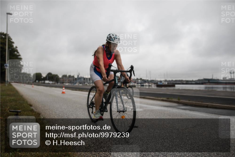 16.08.2026 - KN Förde Triathlon 2026 H.Heesch http://msf.ph/oto/9979239 16.08.2026 10:14:00 Radfahren  meine-sportfotos.de