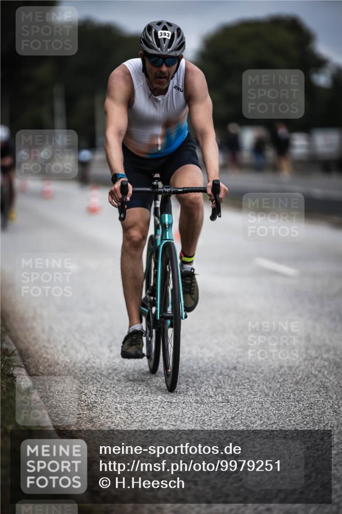 16.08.2026 - KN Förde Triathlon 2026 H.Heesch http://msf.ph/oto/9979251 16.08.2026 11:34:40 Radfahren 343, 393, 400 meine-sportfotos.de