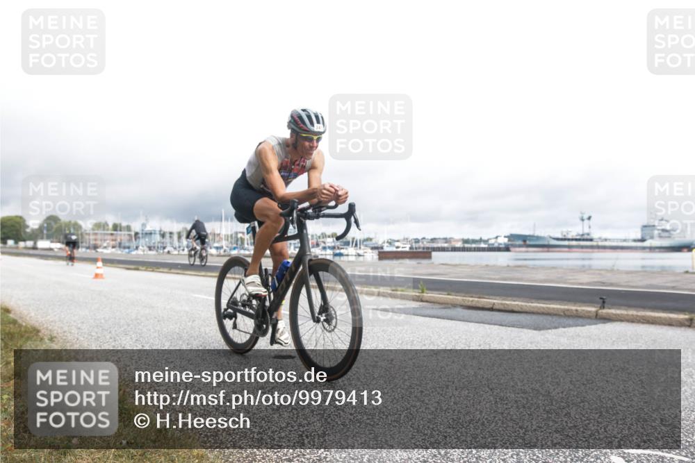 16.08.2026 - KN Förde Triathlon 2026 H.Heesch http://msf.ph/oto/9979413 16.08.2026 11:05:20 Radfahren 341, 350, 355, 367 meine-sportfotos.de