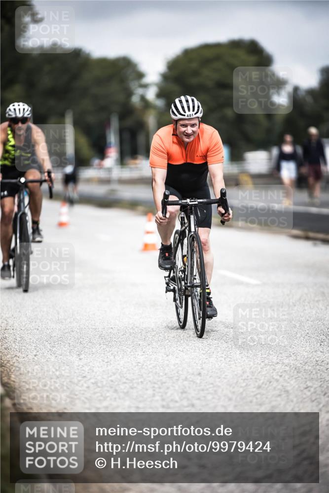 16.08.2026 - KN Förde Triathlon 2026 H.Heesch http://msf.ph/oto/9979424 16.08.2026 11:35:01 Radfahren 322, 356, 364, 401 meine-sportfotos.de
