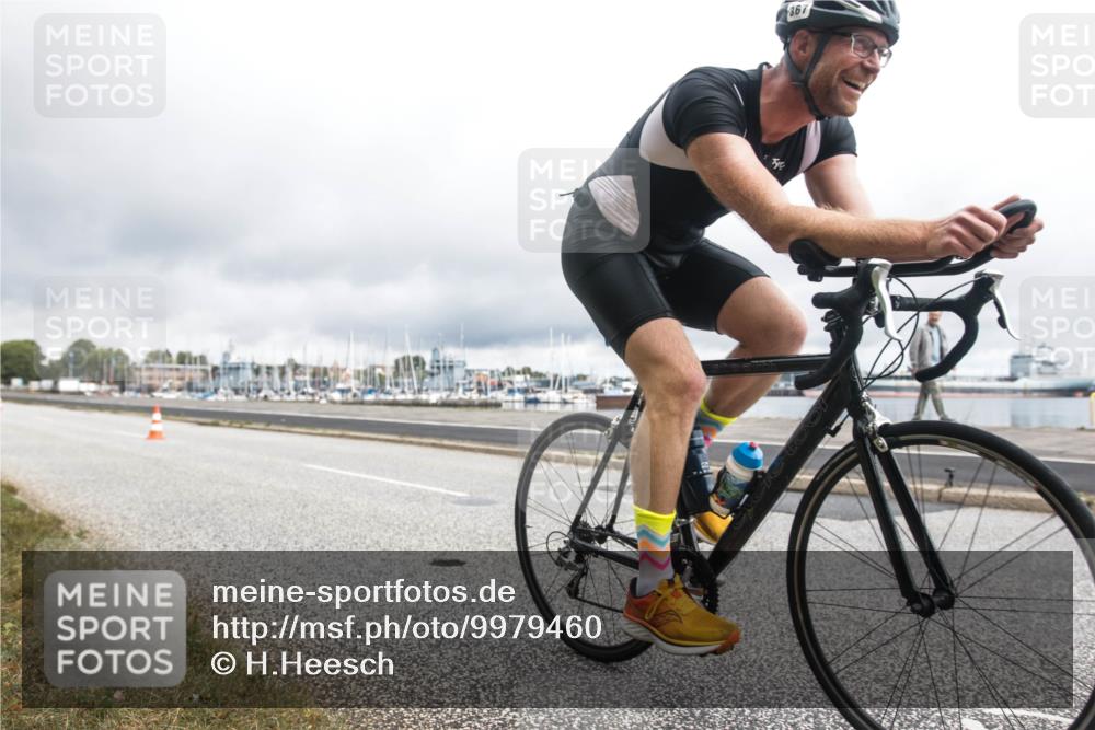 16.08.2026 - KN Förde Triathlon 2026 H.Heesch http://msf.ph/oto/9979460 16.08.2026 11:07:45 Radfahren 367, 391 meine-sportfotos.de