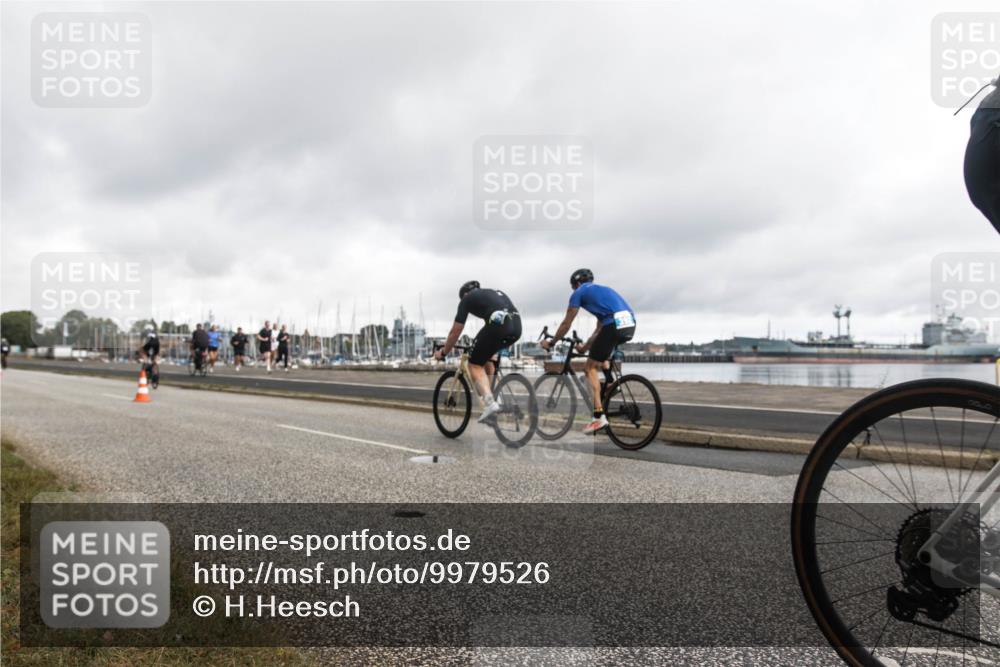 16.08.2026 - KN Förde Triathlon 2026 H.Heesch http://msf.ph/oto/9979526 16.08.2026 11:09:56 Radfahren 315, 348, 390 meine-sportfotos.de