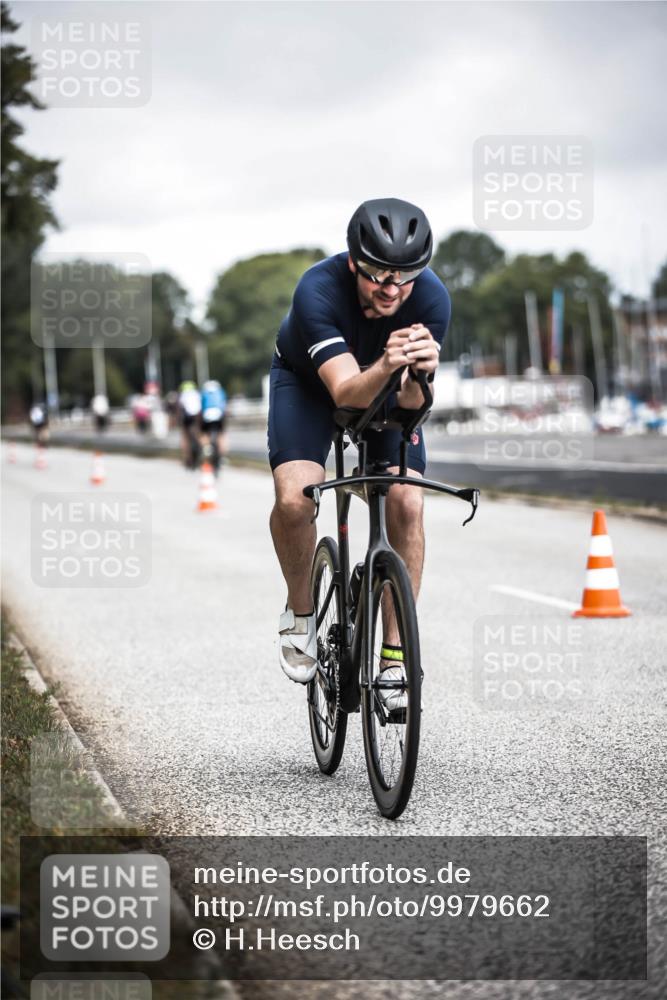 16.08.2026 - KN Förde Triathlon 2026 H.Heesch http://msf.ph/oto/9979662 16.08.2026 11:36:23 Radfahren 334, 409 meine-sportfotos.de