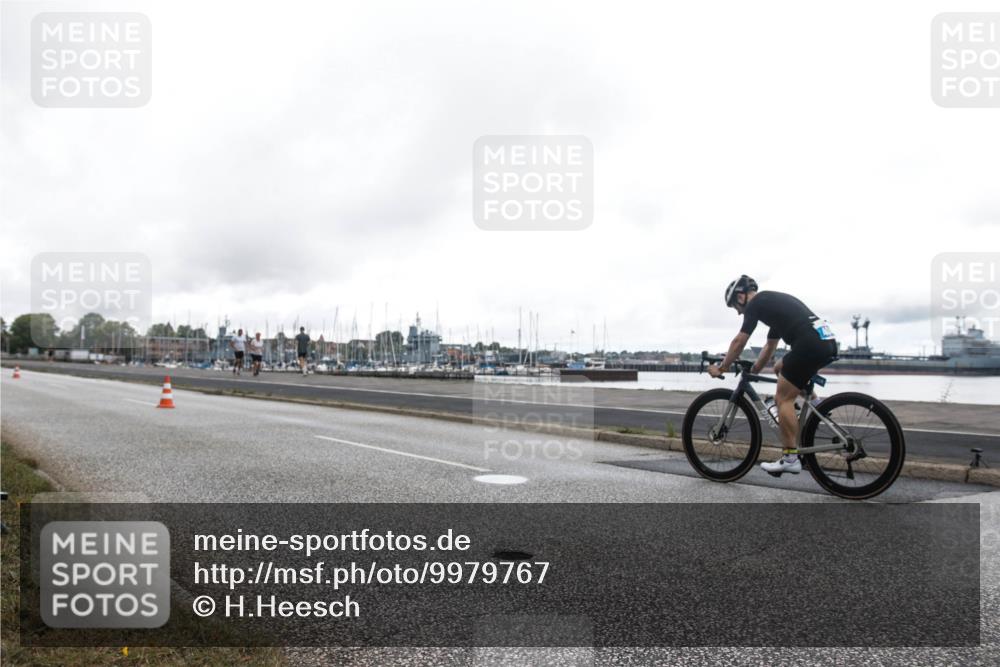 16.08.2026 - KN Förde Triathlon 2026 H.Heesch http://msf.ph/oto/9979767 16.08.2026 11:15:42 Radfahren 304, 308, 363, 399, 414 meine-sportfotos.de