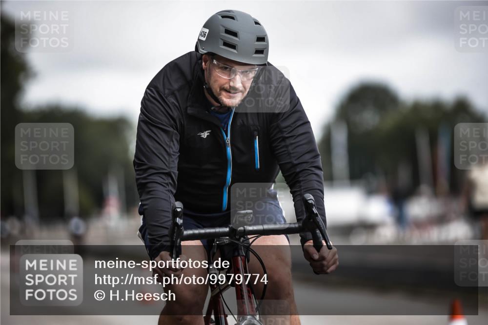 16.08.2026 - KN Förde Triathlon 2026 H.Heesch http://msf.ph/oto/9979774 16.08.2026 11:36:51 Radfahren 429, 436 meine-sportfotos.de