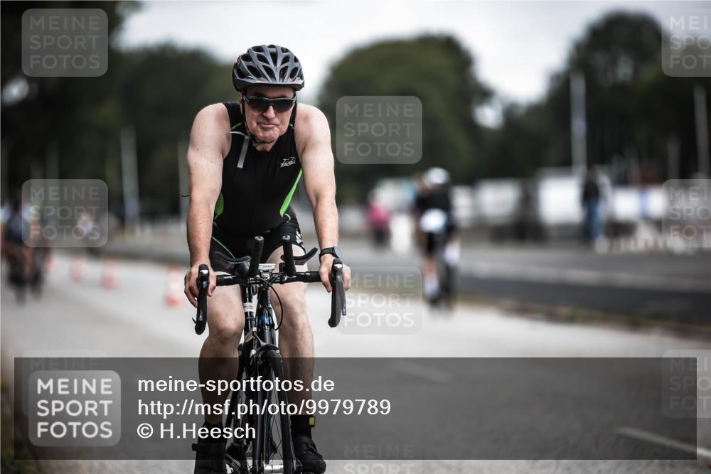 16.08.2026 - KN Förde Triathlon 2026 H.Heesch http://msf.ph/oto/9979789 16.08.2026 11:36:57 Radfahren 375, 422 meine-sportfotos.de