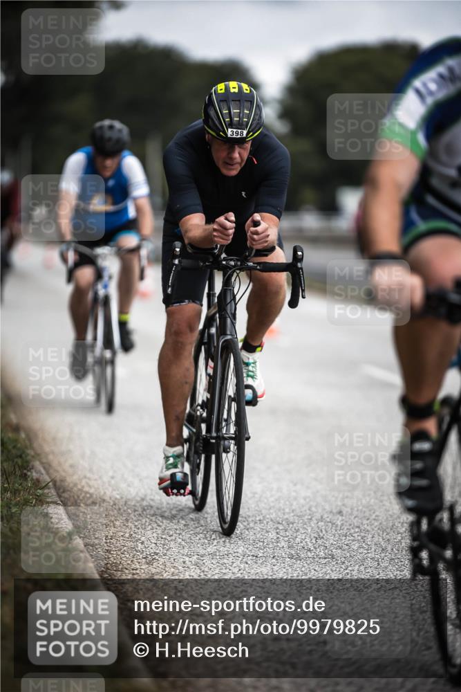 16.08.2026 - KN Förde Triathlon 2026 H.Heesch http://msf.ph/oto/9979825 16.08.2026 11:37:03 Radfahren 370, 398, 404, 407, 415 meine-sportfotos.de
