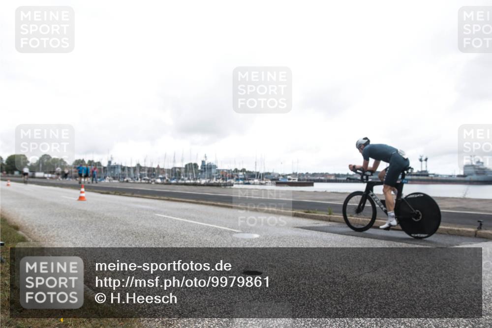 16.08.2026 - KN Förde Triathlon 2026 H.Heesch http://msf.ph/oto/9979861 16.08.2026 11:17:59 Radfahren 301, 311, 378 meine-sportfotos.de