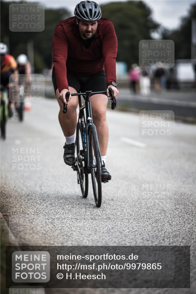 16.08.2026 - KN Förde Triathlon 2026 H.Heesch http://msf.ph/oto/9979865 16.08.2026 11:37:07 Radfahren 370, 398, 404, 407, 415 meine-sportfotos.de