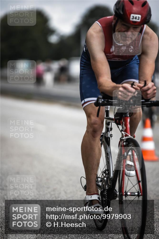 16.08.2026 - KN Förde Triathlon 2026 H.Heesch http://msf.ph/oto/9979903 16.08.2026 11:37:10 Radfahren 370, 402 meine-sportfotos.de