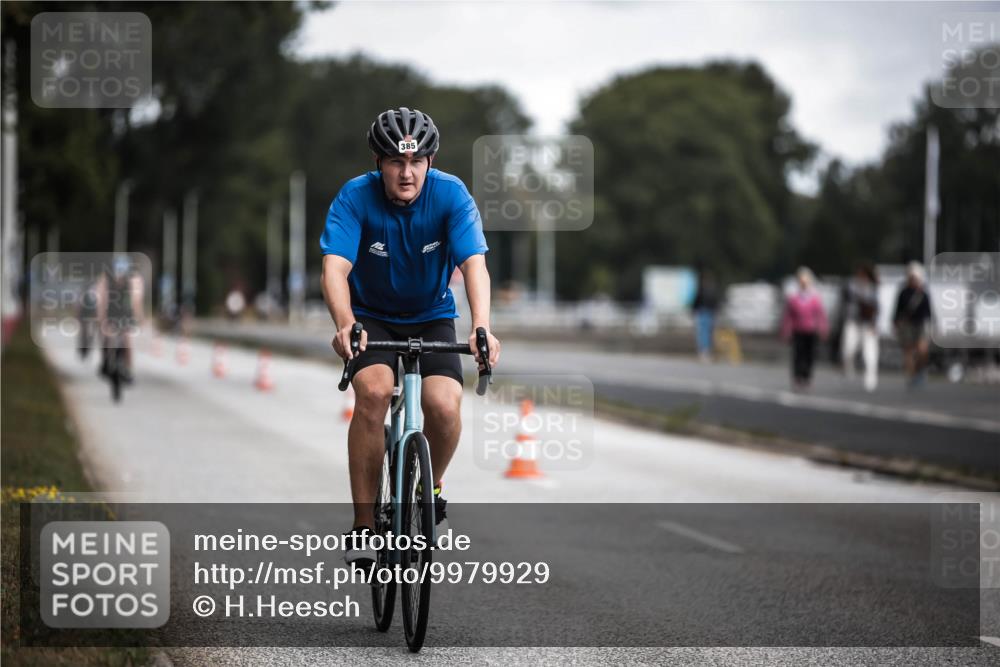 16.08.2026 - KN Förde Triathlon 2026 H.Heesch http://msf.ph/oto/9979929 16.08.2026 11:37:17 Radfahren 385 meine-sportfotos.de