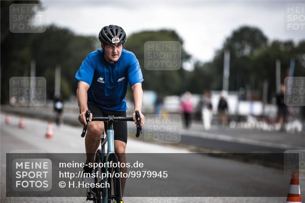 16.08.2026 - KN Förde Triathlon 2026 H.Heesch http://msf.ph/oto/9979945 16.08.2026 11:37:17 Radfahren 385 meine-sportfotos.de