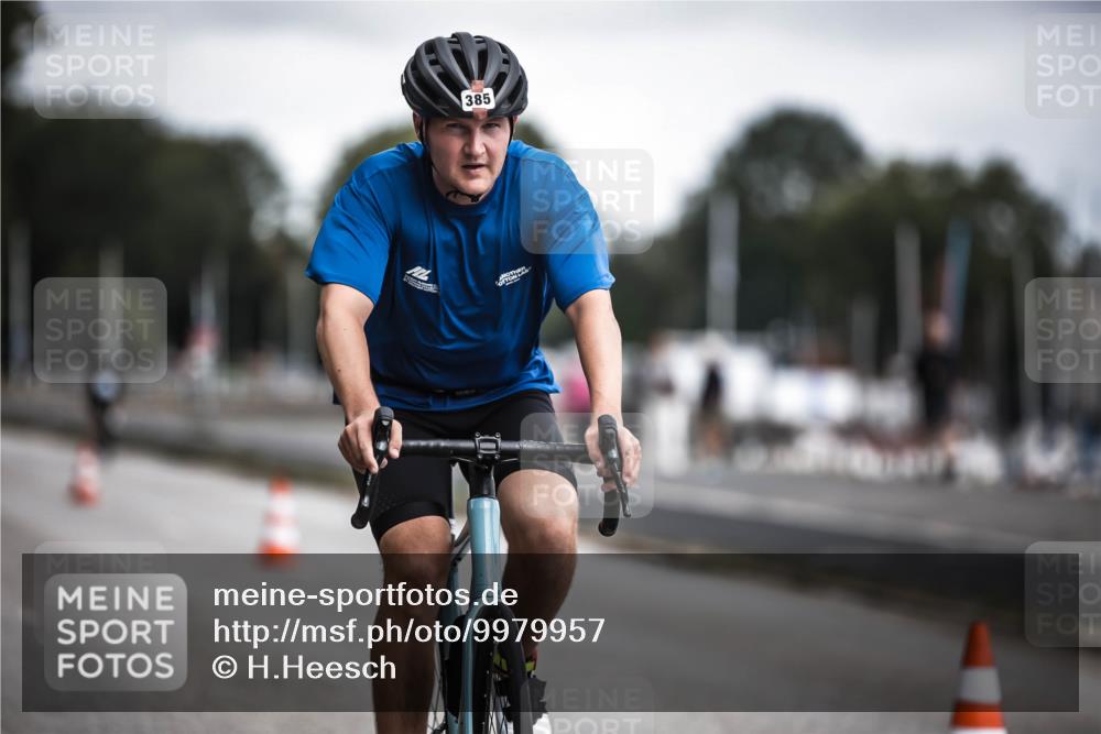 16.08.2026 - KN Förde Triathlon 2026 H.Heesch http://msf.ph/oto/9979957 16.08.2026 11:37:18 Radfahren 385 meine-sportfotos.de