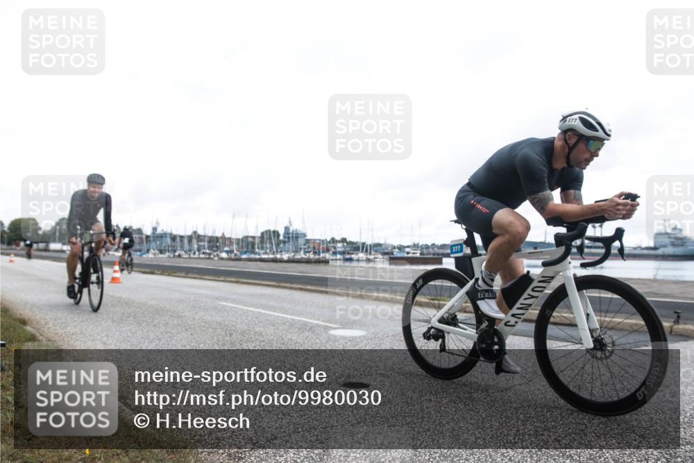 16.08.2026 - KN Förde Triathlon 2026 H.Heesch http://msf.ph/oto/9980030 16.08.2026 11:21:47 Radfahren 342, 365, 372, 377, 391 meine-sportfotos.de