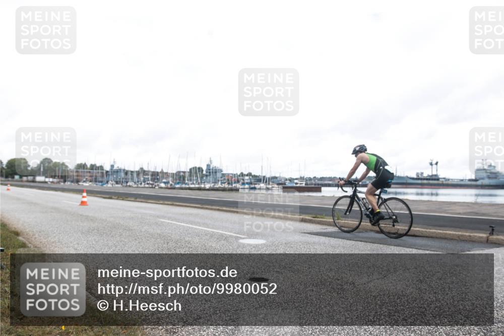 16.08.2026 - KN Förde Triathlon 2026 H.Heesch http://msf.ph/oto/9980052 16.08.2026 11:22:23 Radfahren 400, 409 meine-sportfotos.de