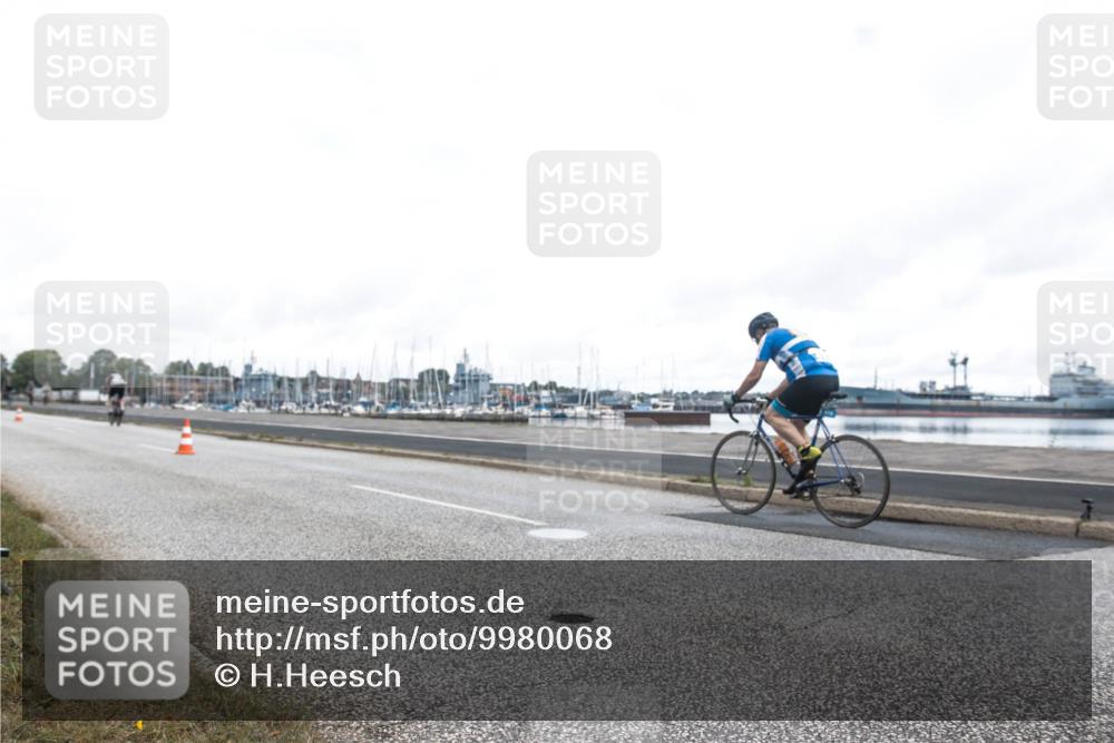 16.08.2026 - KN Förde Triathlon 2026 H.Heesch http://msf.ph/oto/9980068 16.08.2026 11:22:35 Radfahren 307, 325, 336, 368, 408 meine-sportfotos.de