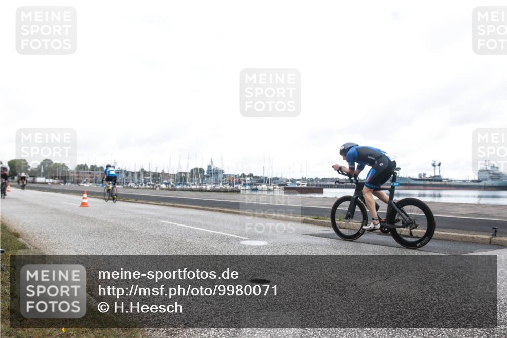 16.08.2026 - KN Förde Triathlon 2026 H.Heesch http://msf.ph/oto/9980071 16.08.2026 11:22:37 Radfahren 336, 363, 408 meine-sportfotos.de