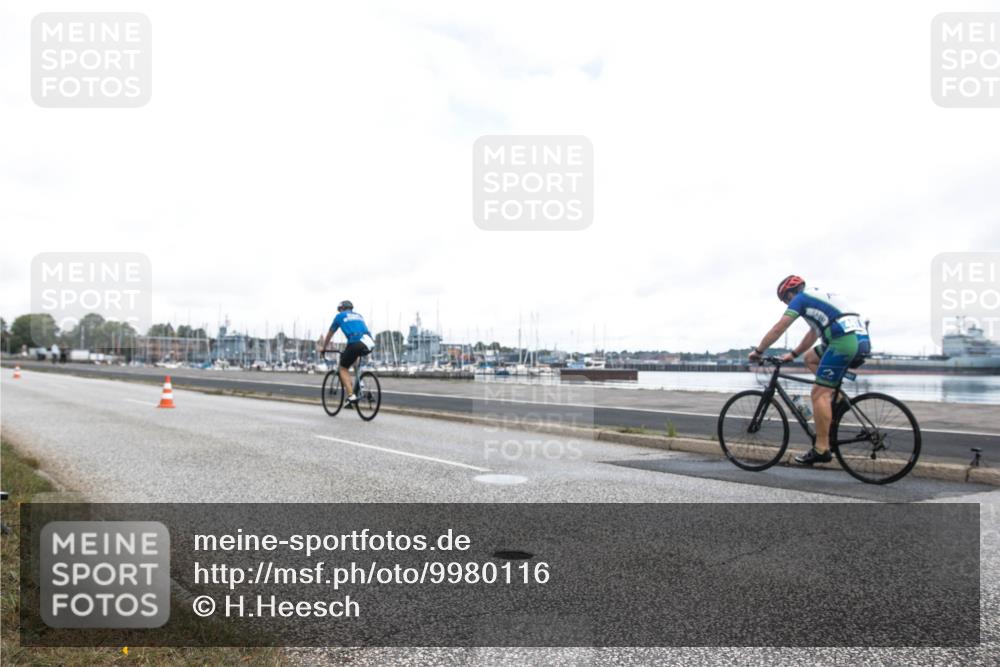 16.08.2026 - KN Förde Triathlon 2026 H.Heesch http://msf.ph/oto/9980116 16.08.2026 11:23:55 Radfahren 304, 374, 392, 422 meine-sportfotos.de