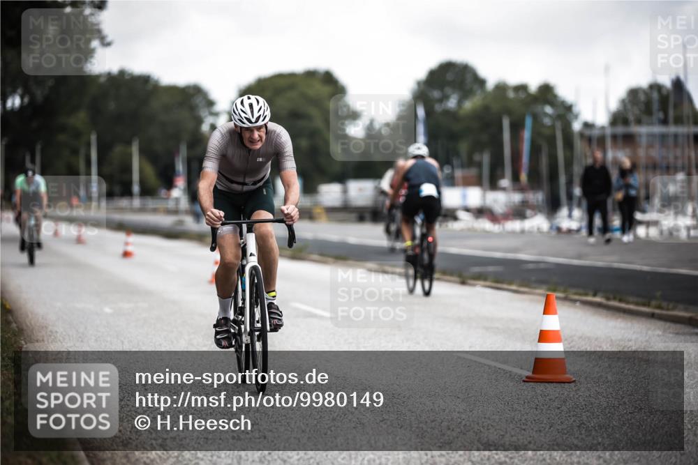 16.08.2026 - KN Förde Triathlon 2026 H.Heesch http://msf.ph/oto/9980149 16.08.2026 11:43:50 Radfahren  meine-sportfotos.de