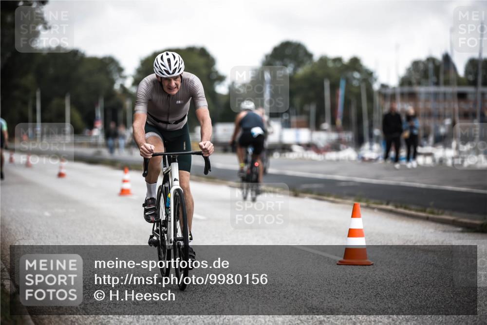 16.08.2026 - KN Förde Triathlon 2026 H.Heesch http://msf.ph/oto/9980156 16.08.2026 11:43:50 Radfahren  meine-sportfotos.de